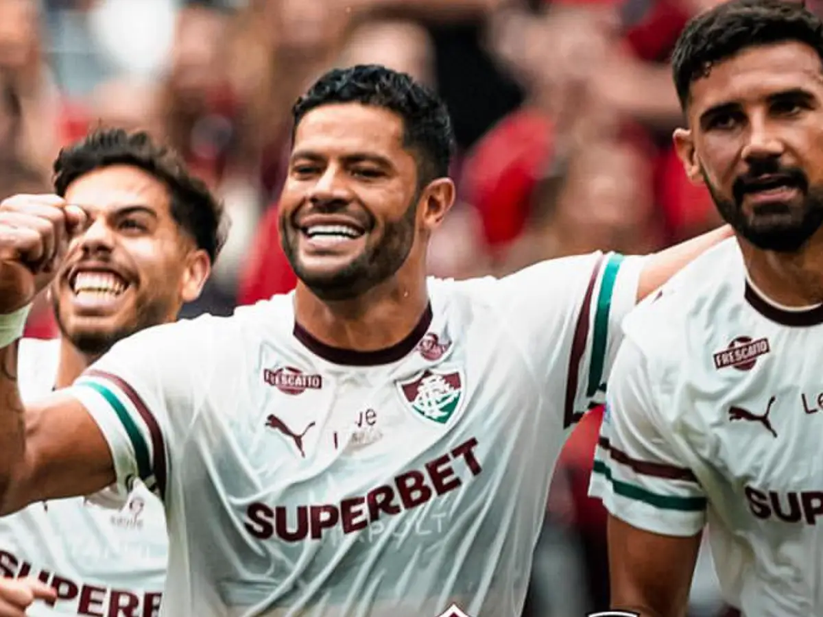 Hulk vive bom momento no ataque do Fluminense