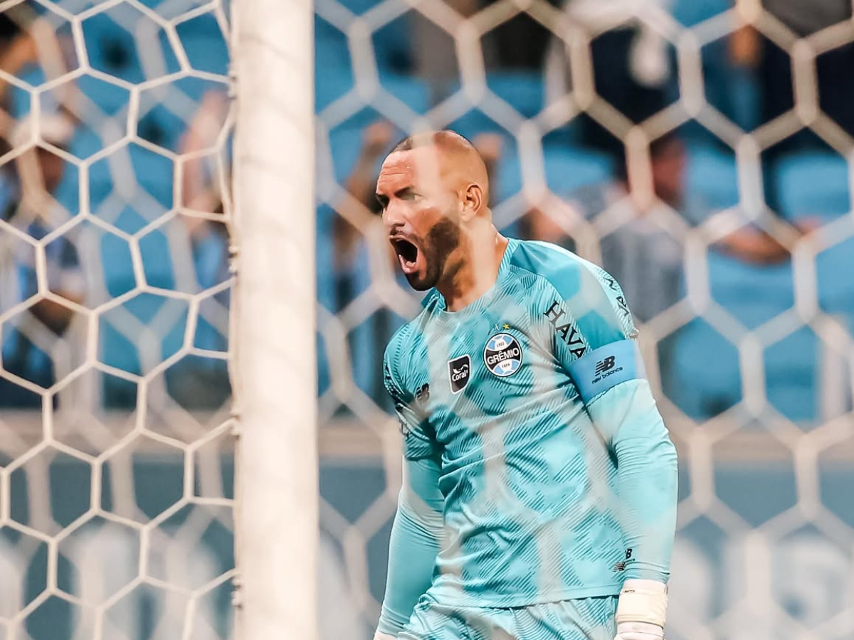 Weverton fez grande jogo pelo Grêmio
